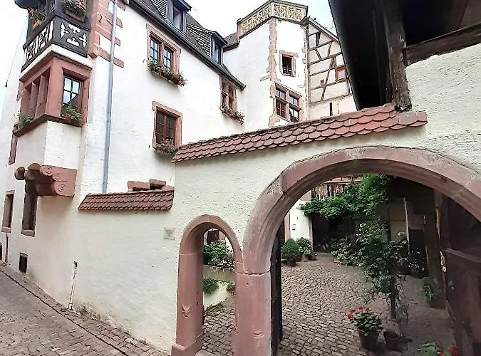 Adrihof A Riquewihr, Cour De L'Abbaye D'Autrey Bed & Breakfast photo