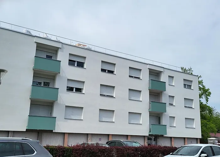F2 Moeblierte 2,5 Zimmer - Wohnung 60 M2 Saint-Louis  photo
