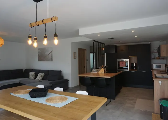 Entre Vignes et Châteaux: Charming Family Villa with Free Parking Dieffenthal photo